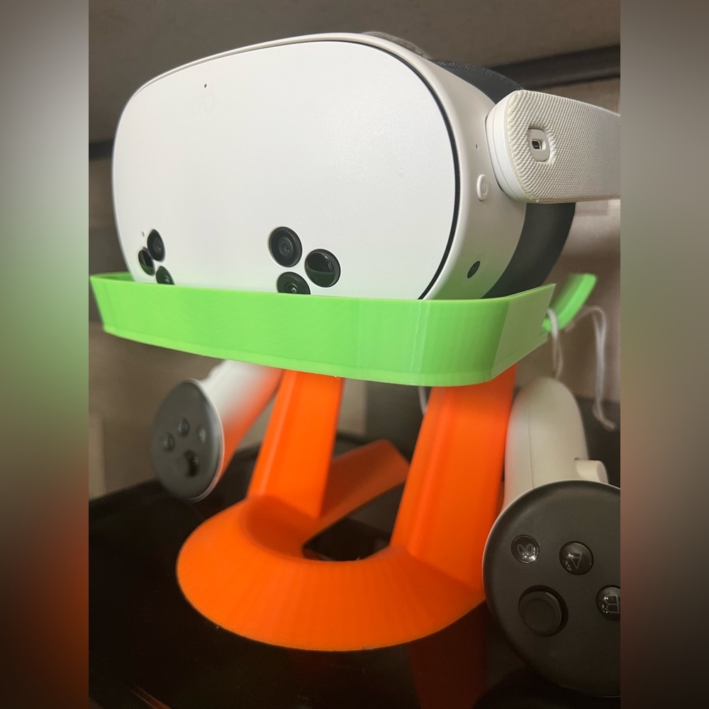 Meta Quest headset stand (3D printed)